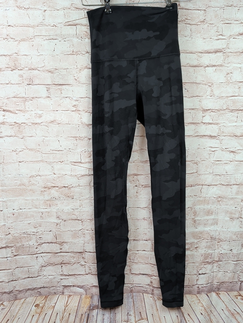 lululemon High-Waist Black Camo Leggings Xs
